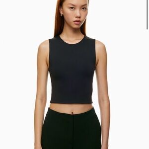 NWT aritzia Babaton contour tank size small black